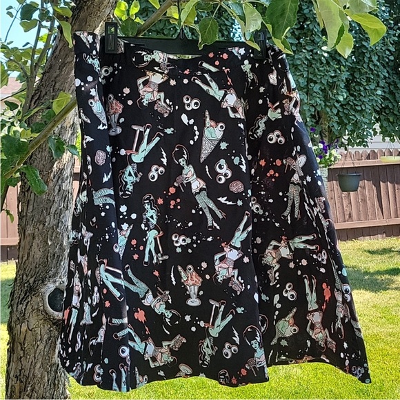 Hell Bunny Dresses & Skirts - NWOT Hell Bunny Zombie Circle Skirt Size 3X